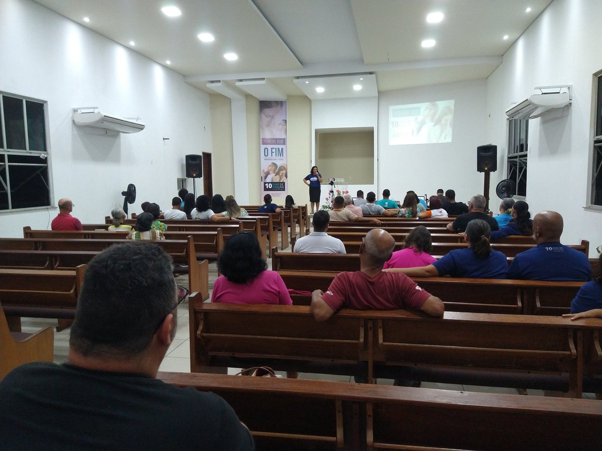 Momento lindo de Testemunho. 
O Fim Preparação para a Vitória
10 dias de oração e 10 horas de jejum.

#PrimeiroDeus 
#APEUmaIgrejaquenaopara
#10DiasdeOração