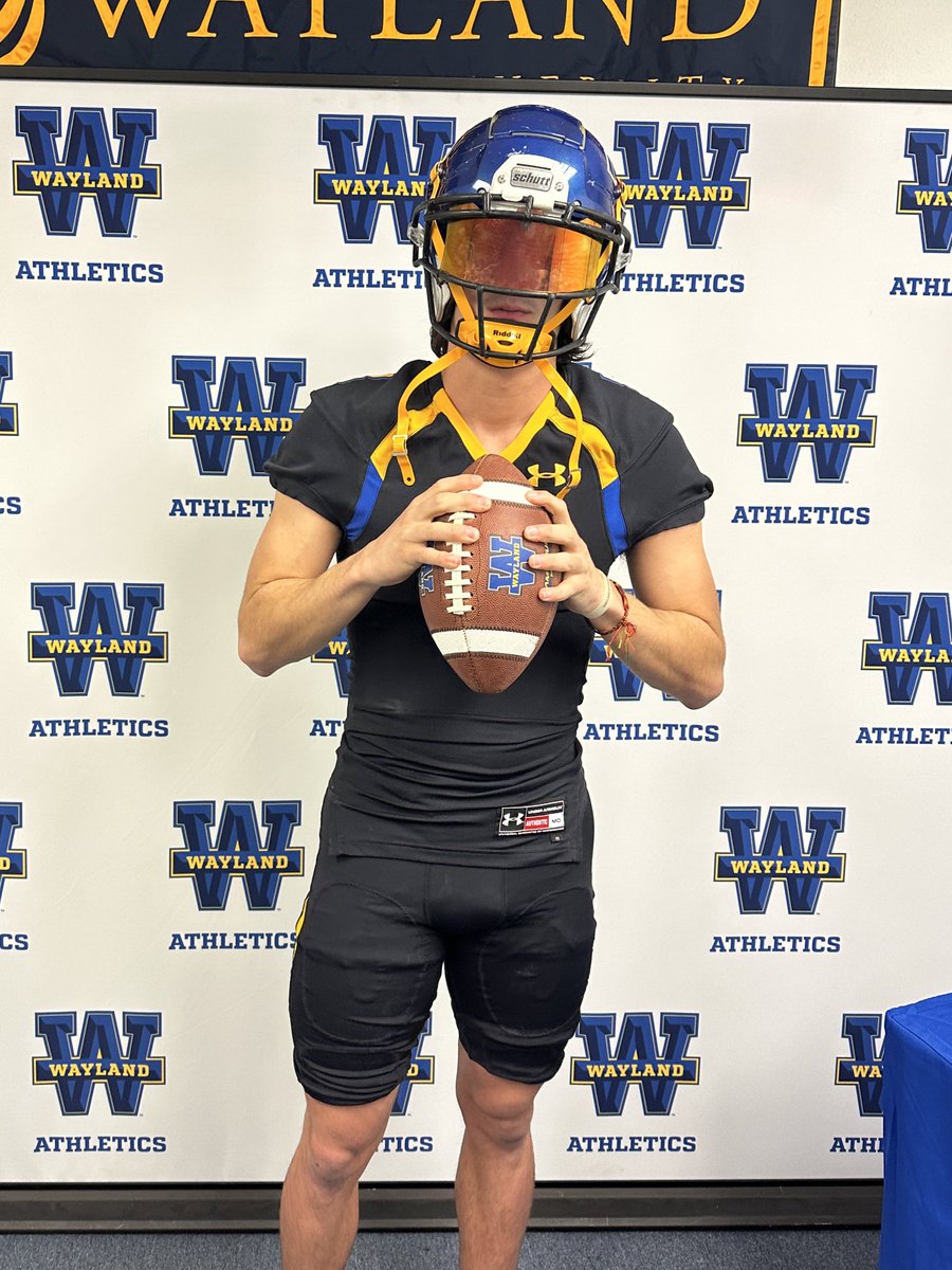 After a great talk with <a href="/Coach68Hinojos/">Marcos Hinojos</a> I’m absolutely blessed to receive an offer from <a href="/WBUFootball/">WBU Football</a>. GO PIONEERS! #AGTG