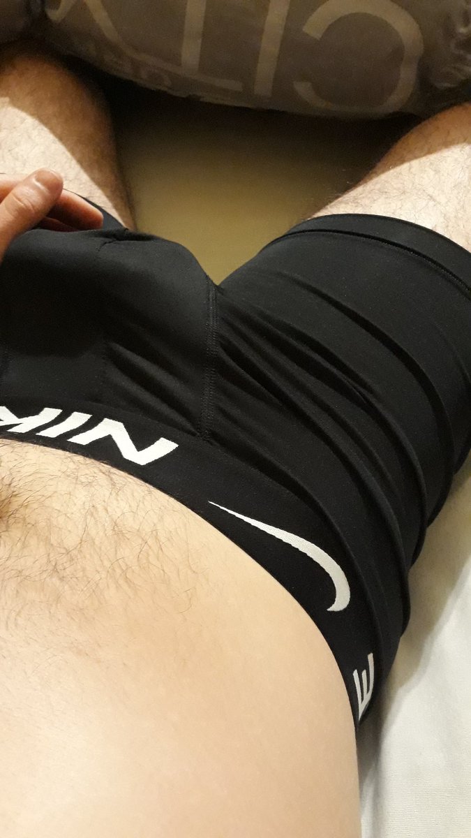 Thomas74523082's tweet photo. Nouveau boxer vous kiffez ? RT pour voir plus 😏
#gaybox #Men https://t.co/6YiDIX7sYr