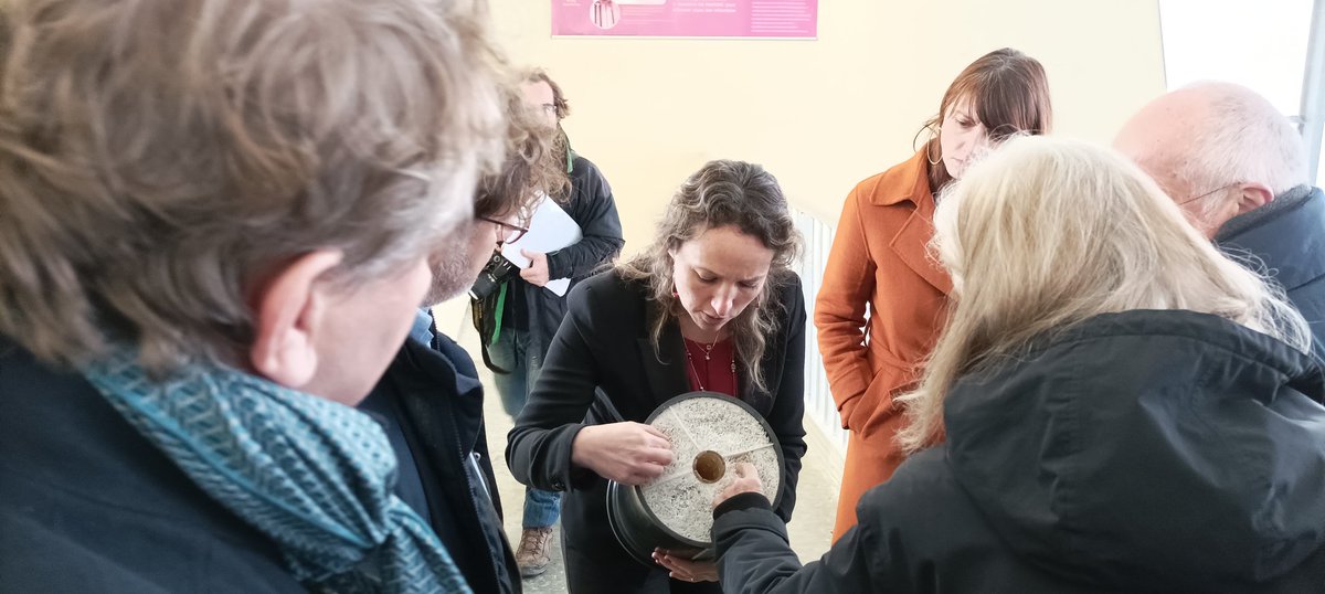 ACdSolidarites's tweet image. Aujourd'hui, à St-Savinien, les élus #AuCoeurdesSolidarités étaient présents à la commission permanente du #CD17 et à la présentation de l'usine d'eau potable d'#Eau17. Merci à @HortenseBret pour cette visite très instructive qui rappelle l'enjeu d'une politique publique de l'eau