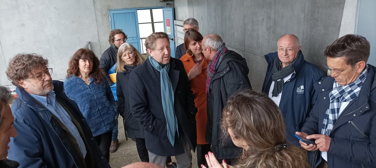 ACdSolidarites's tweet image. Aujourd'hui, à St-Savinien, les élus #AuCoeurdesSolidarités étaient présents à la commission permanente du #CD17 et à la présentation de l'usine d'eau potable d'#Eau17. Merci à @HortenseBret pour cette visite très instructive qui rappelle l'enjeu d'une politique publique de l'eau