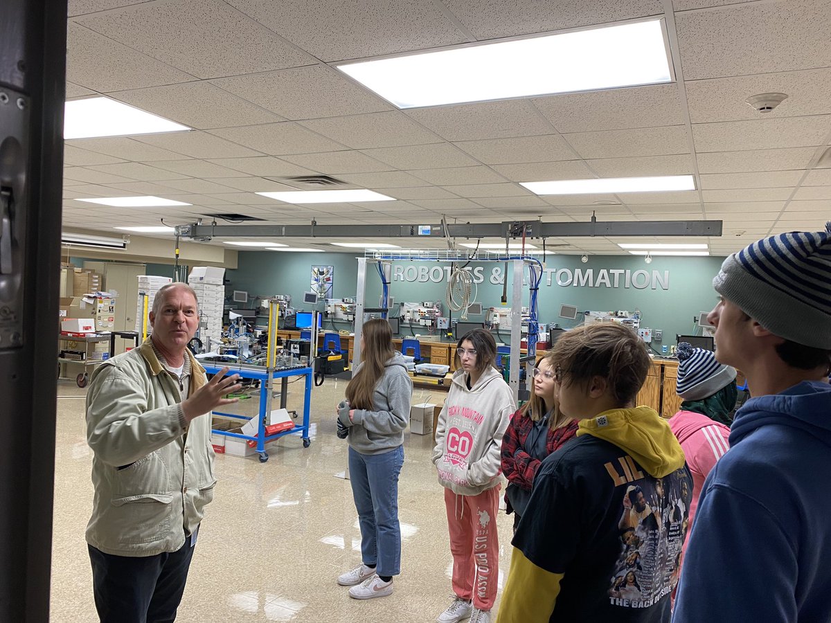 We had a great day at <a href="/NebEngineering/">Nebraska Engineering</a> and <a href="/SCCNeb/">SCCNeb</a> on a college tour today. Students saw the Energy Generation Operations and Electrical Technology programs at SCC-Milford. Later, they toured UNL’s engineering facilities, including the Power Lab.
<a href="/GIPublicSchools/">GIPS</a> <a href="/GISH_AoET/">Academy of Engineering & Technology</a>