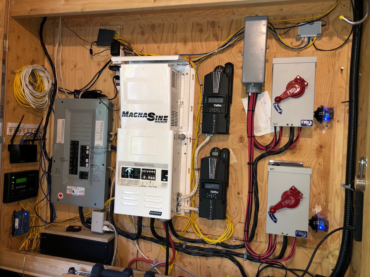 SolacityInc's tweet image. VOLTHIUM TO THE (OFF-GRID) RESCUE!

Steven build a beautiful house in the Quebec forests, completely off-grid. 

@SolacityInc @MidNiteSolar @volthium @MagnumInverters #GreenEnergy #solarpower #solarenergy #offgridliving