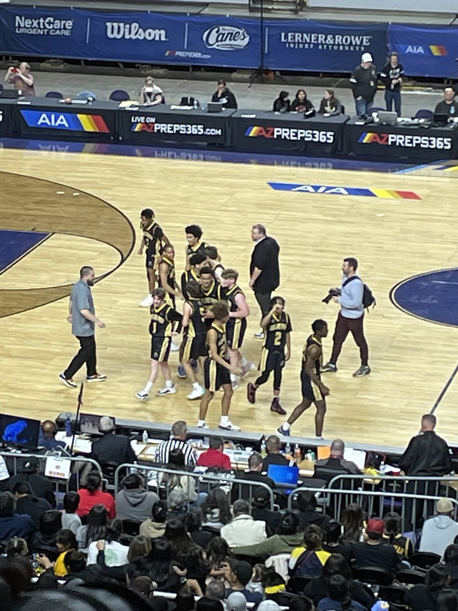 Congrats to Highland Prep Basketball on their big win today!! Playing for the title tomorrow! @coach_hill_HP <a href="/hphoneybadgers/">HP_Athletics</a> <a href="/hprepaz/">Highland Prep</a> <a href="/KohenHill/">Kohen Hill</a> <a href="/PresleyIbeh/">Presley Ibeh</a> <a href="/AZPreps365/">AZPreps365</a> <a href="/AZSPORTSNETWORK/">azsportsnetwork</a>