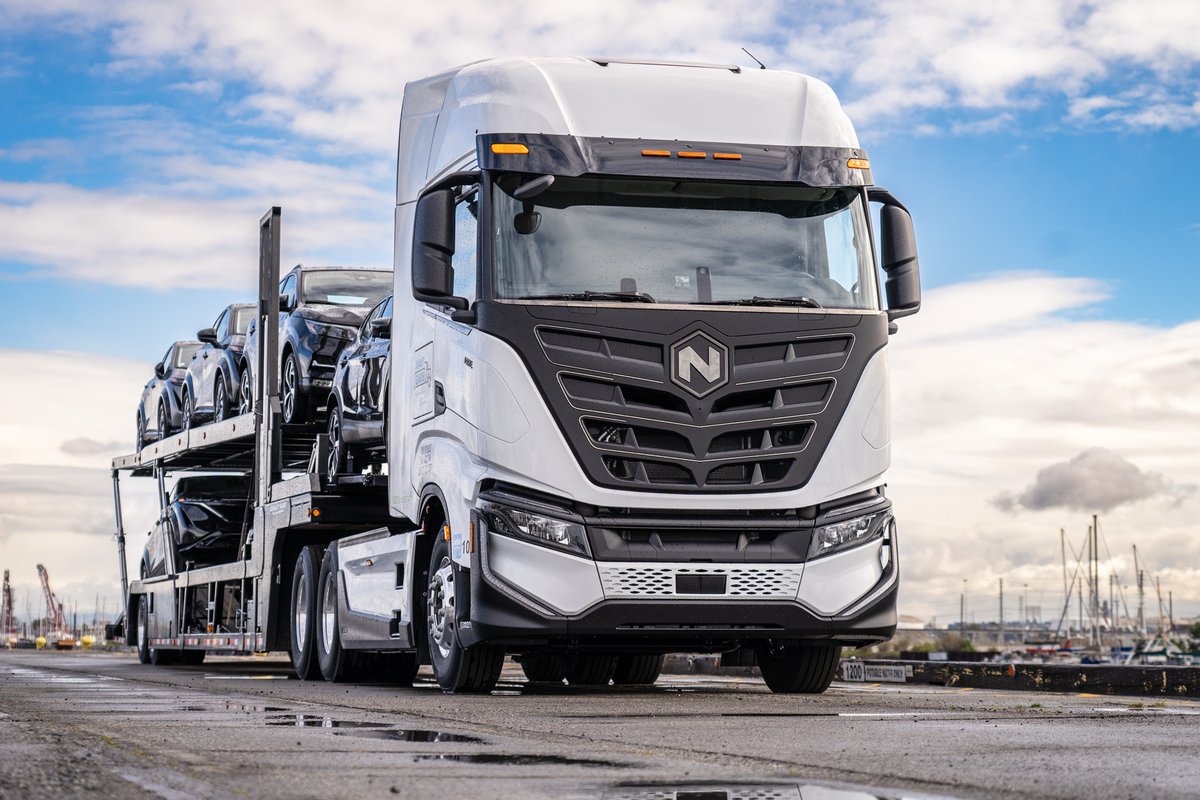 nikolamotor's tweet photo. Nissan is now using two #NikolaTreBEV trucks to deliver new vehicles from the Port of Los Angeles to dealers in the Los Angeles region. First order of business is to deliver their all-new, all-electric crossover, the 2023 Ariya. Talk about a zero-tailpipe emissions world! https://t.co/fcCGuPVvlZ