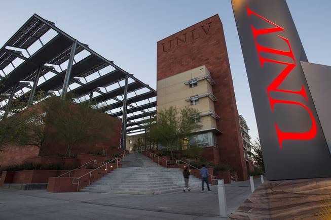 SERobinsonJr's tweet photo. UNLV is looking to be a part of the @boringcompany @lvcc loop. Exciting news and a needed boost.
#LasVegas #LVCCLoop #Tesla @Tesla @elonmusk
https://t.co/DAqGNWOlIM https://t.co/94JbTPQMLv