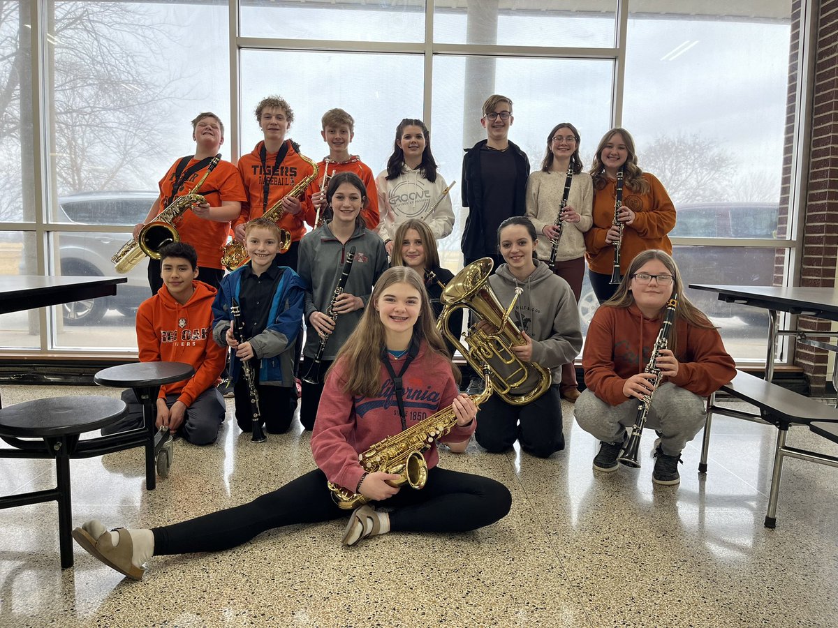 RedOakBand's tweet photo. Congratulations to our 14 sixth grade and JR High Students participating in the Lenox Honor Band today! Such a great day of rehearsals, they will be performing tonight at 6:30 in Lenox. https://t.co/0mEOBTkcNf