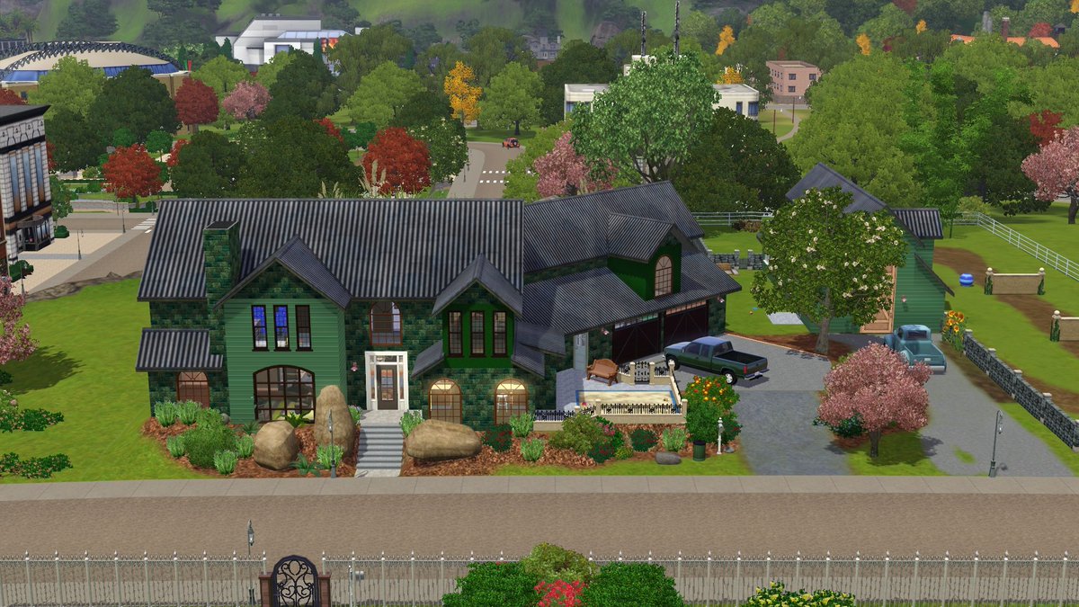 TalanRvrsea's tweet photo. One of my Sim's homes I built in 2016. I wished I hadn't deleted the file because I was extremely proud of that build. https://t.co/gWl5k2X2yJ