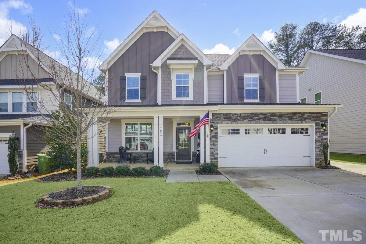 csteadman82's tweet photo. This home will wait for no one. Be the first to see it! #homesforsale #homeowner  https://t.co/utMgtZH9jy https://t.co/Oo9bNMbDxu