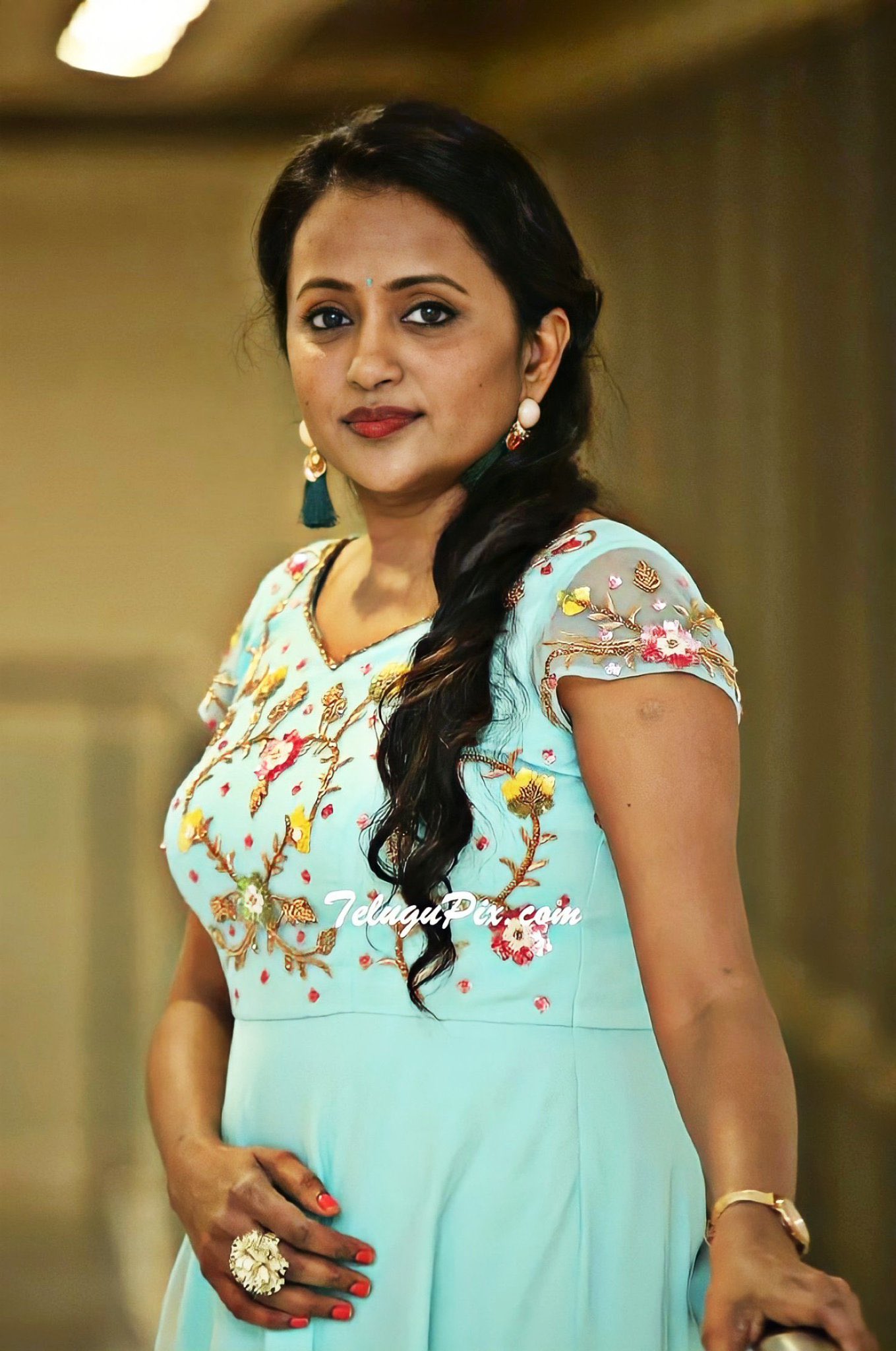 Reddy1278 on X: Lust lanja ani moddalu chikindhoo @lathasuma367  @sumalathaaunty t.co6N7k1EtqDt  X