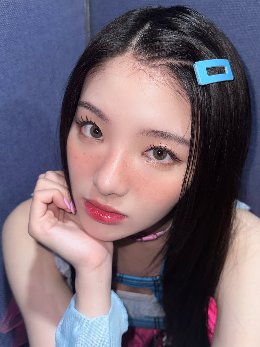 KellyLinFrance's tweet photo. 📹| 24.02.23 —  BUBBLE

 ✎ Kelly a posté une photo sur 🫧 :
"Cette photo a été prise de près par Soeun hier !! ㅎㅎ"

⌜#KELLY #TRIBE ⌟ https://t.co/QGVGfo8IOf