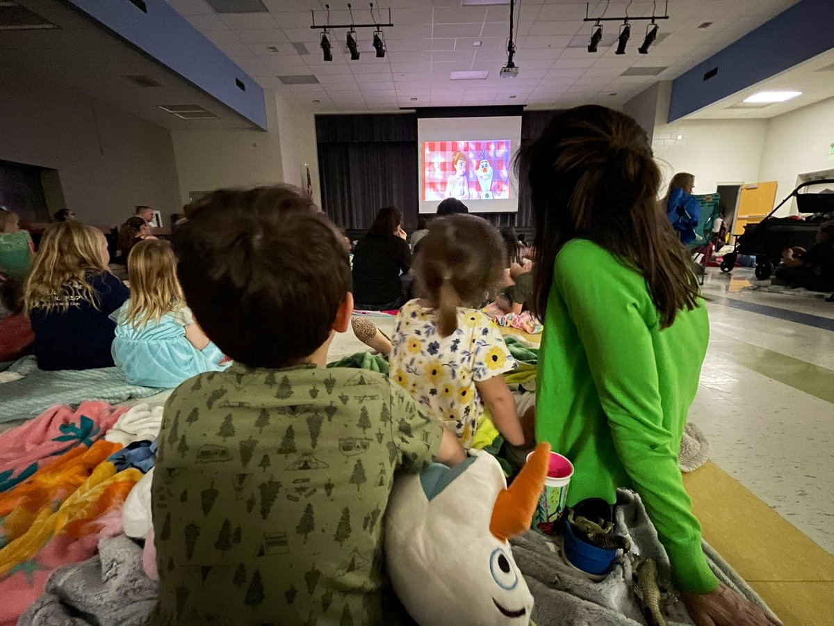Family movie night <a href="/gilbert_elem/">Gilbert Elementary School</a> 🎥🍿