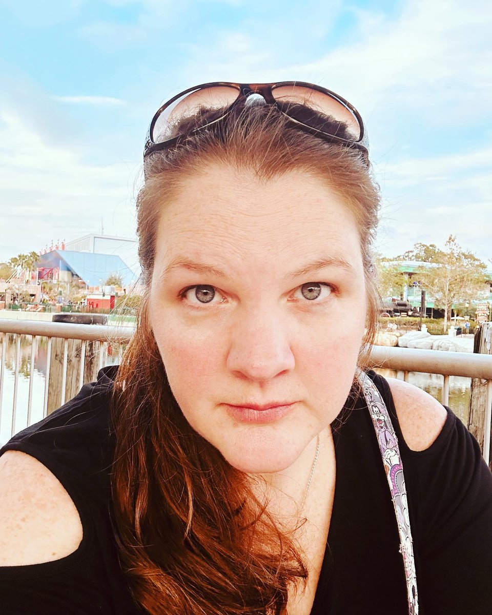 StrifflerTeach8's tweet photo. This is #teachertired to the 10th degree. What a Friday! Is it a full moon?! Decided to head over to Universal and have some dinner….here’s my review…it’s not for the faint of heart, just kidding it’s not that bad…but it’s not good either. Cont. #teachertired #universalstudios https://t.co/MnhusSplAo