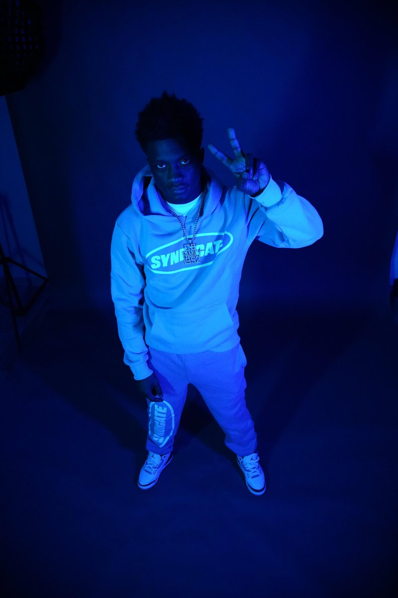 Lil Crank Links With Producer DMC For This Exclusive Leak Titled "Options"

[@LilCrankMucho]

preciseearz.com/lil-crank-link…