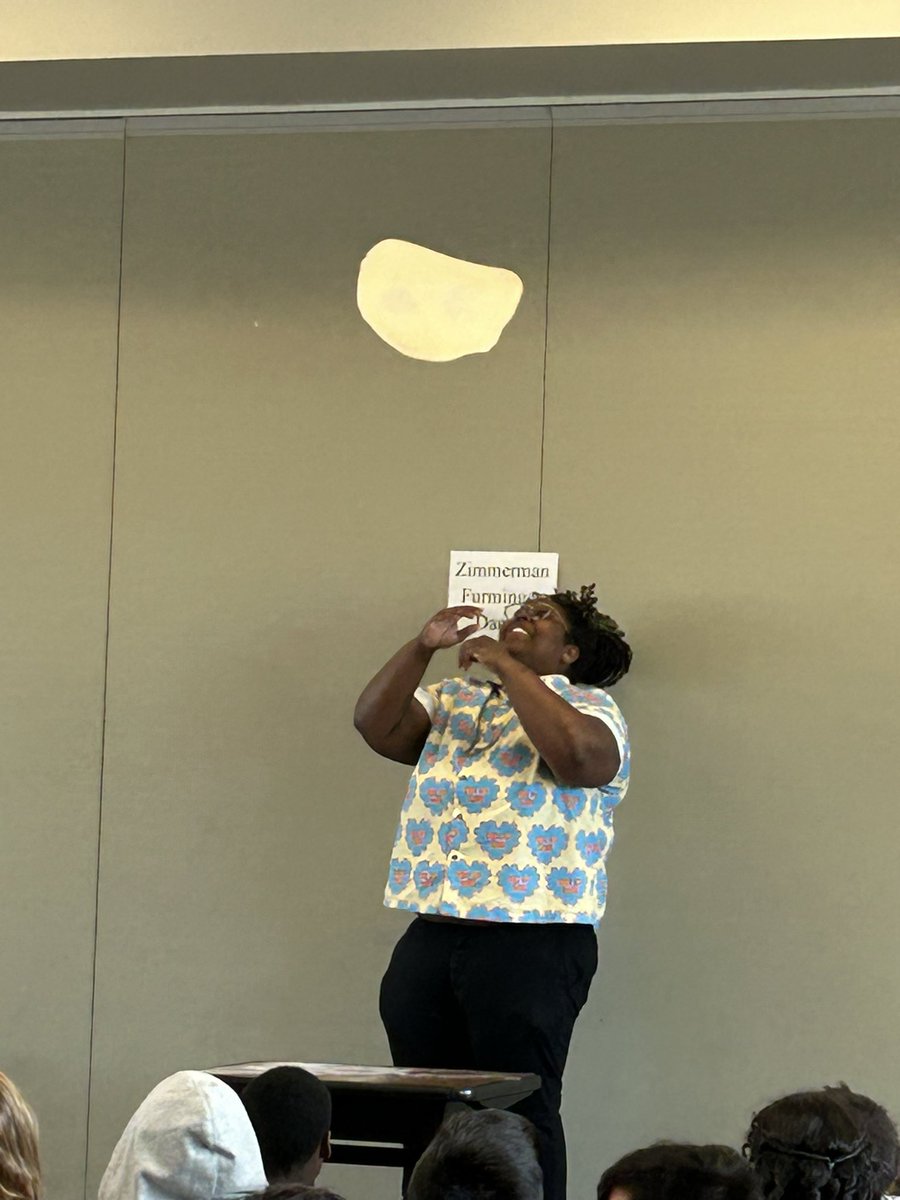 halfPR's tweet photo. Black owned local businesses came today to speak with our Ss. They loved it! Thank you Brown Suga Cookies &amp; Devoured Pizza #BlackOwned #OGpride #turner202strong https://t.co/K5h7F2a3cy