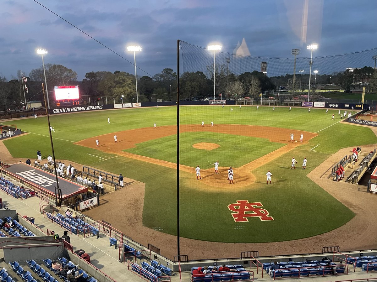 JTCrabtreeUSA's tweet photo. Friday night under the lights! Join me and @Kaleb_del20 as @SouthAlabamaBSB hosts Nebraska at 6:30pm!
📻: Sports Talk 99.5 FM 
🔊: 90.9 FM in-stadium 
💻: https://t.co/F7d3As0Zp3 
📱: iHeartRadio app https://t.co/4PcQ5Gj9TU