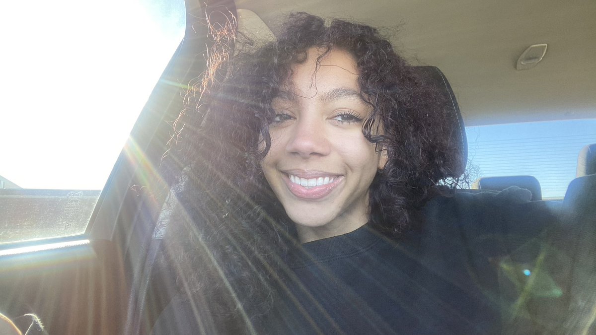 Natylie (@natyli333) on Twitter photo 