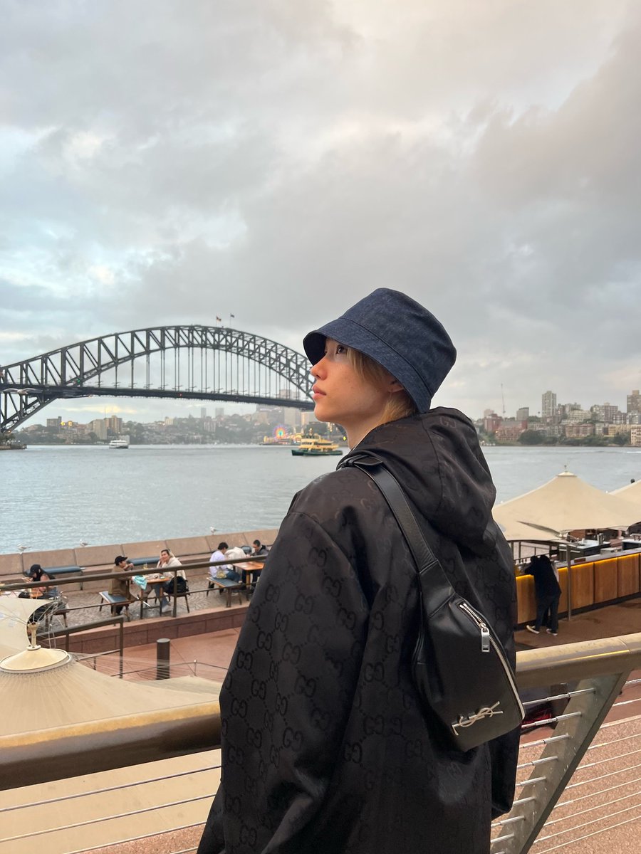 FelixOOTD's tweet photo. Our pretty Aussie boy 🐥🥰💙
#Sydney #felix #felixootd #skz #straykids https://t.co/p3mXRBofUQ