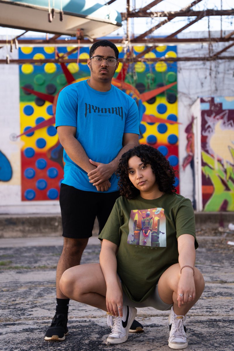 Hartvisualz's tweet photo. 1st collection of my apparel brand “HYKARD” is out now! Would love if you checked it out🙏🏽

🔗: https://t.co/JP0GcRdGS5 https://t.co/xFFif73xgb