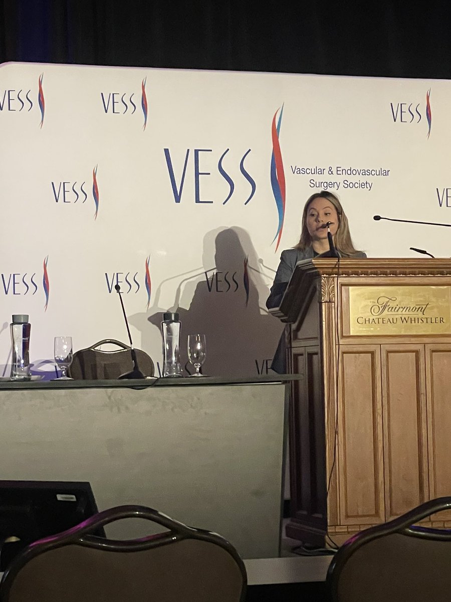EbertzDavid's tweet photo. Are trainees doing enough complex and open aortas? Interesting and engaging discussion by @NSaldanaRuizMD from @uwashingtonvasvular @UWVascsurg! Hard to track some coding, but great insight about how comfort with these cases come in and (mostly) after training. @VESurgery #VESS23 https://t.co/3uEBKv6KTf