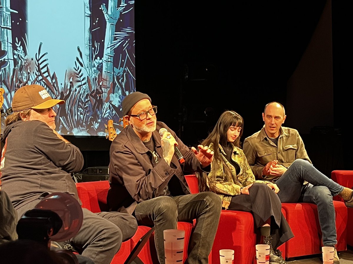 PCCQ_CineQC's tweet photo. « Laissons place à l’interprétation de chacun. Autorisons-nous à nous perdre quand on regarde un film. » - Denis Côté sur la fin dans les films. Table ronde #PCCQ https://t.co/av5sDTu6vA