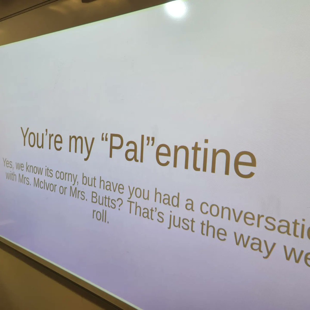 jaime_butts's tweet photo. Kindness is important! Last week, @MrsM_TeachesELA and I decided to help our students to find the good in each other. Today, I shared with the students all of the kind things their classmates think of them!
#BuildingtheBestSPS 
@KFMSjaguars757 https://t.co/JWH1d47Aoh