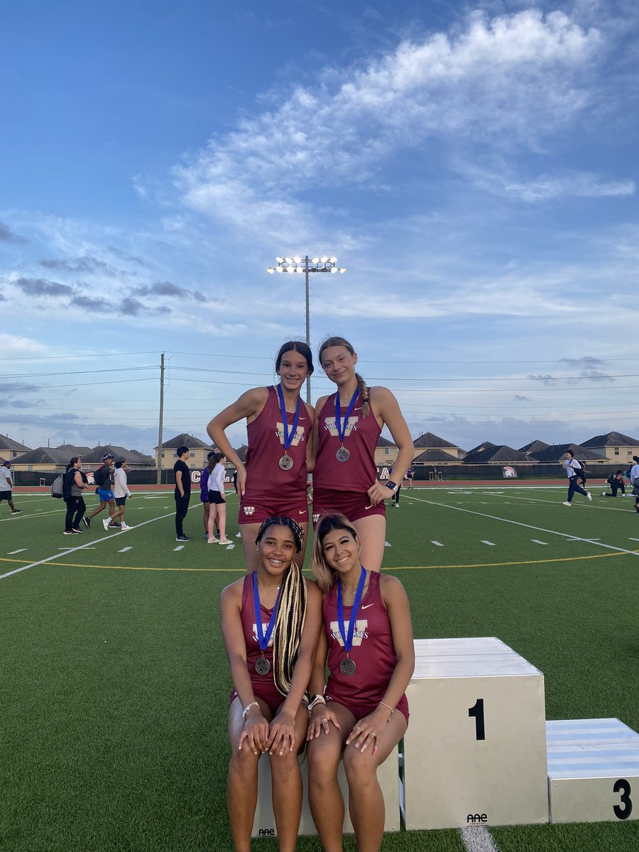 cwhsgirlstrack's tweet photo. Our 4x100m Relay consisting of Aliya Sneed, Alyssa Jolly, Isabella Beckham, and Clarke Taulton finish 2nd overall at the CFISD Invitational Meet.  SB time 47.29 👏🏾👏🏾🥈 https://t.co/YjmSllBfRU