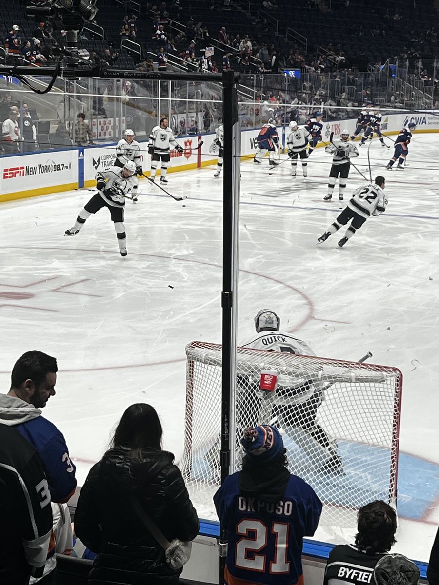 akreda's tweet image. ⁦@LAKings⁩ visit UBS ⁦@NYIslanders⁩ #gokingsgo #nyisles #nyi
