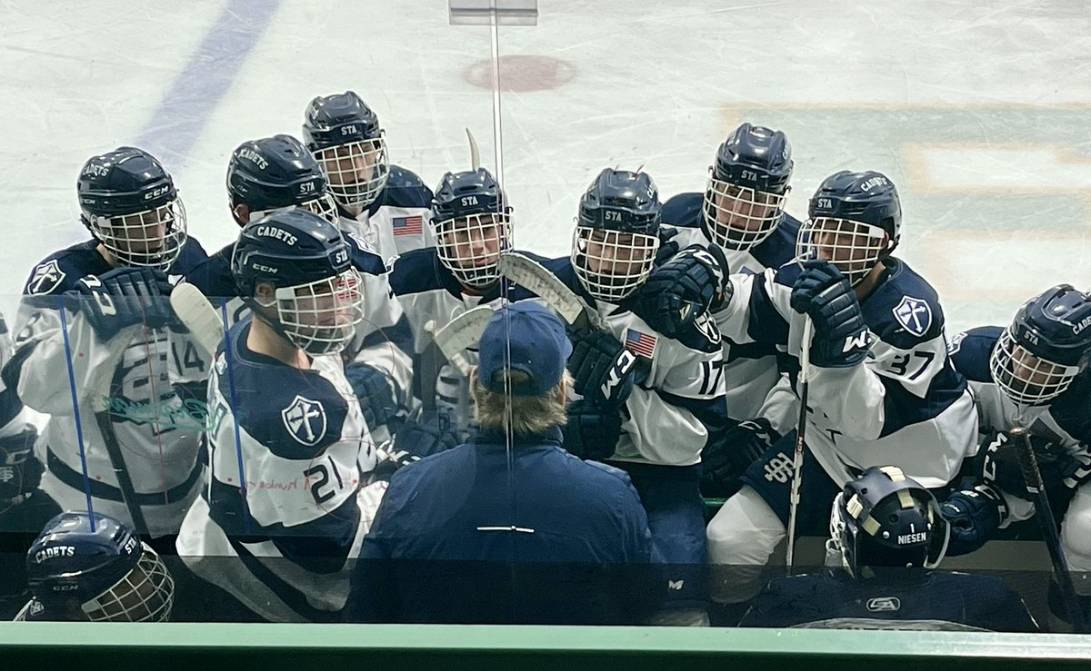 Cadets_hockey's tweet photo. Cadets lead the Lightening 3-0 after two periods of play. Shots on goal: STA 21, Eastview 17. #GoCadets #AllThingsSTA #CadetBroadcasts #CadetForLife #CadetFamily https://t.co/CXFdOTXe5O