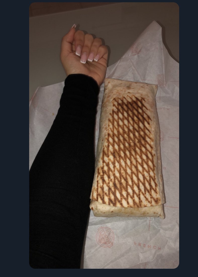 MangalChristian's tweet photo. Fallait l’amener au Grec, au lieu de l’amener au #Beefcut https://t.co/hCLSwYX3xN