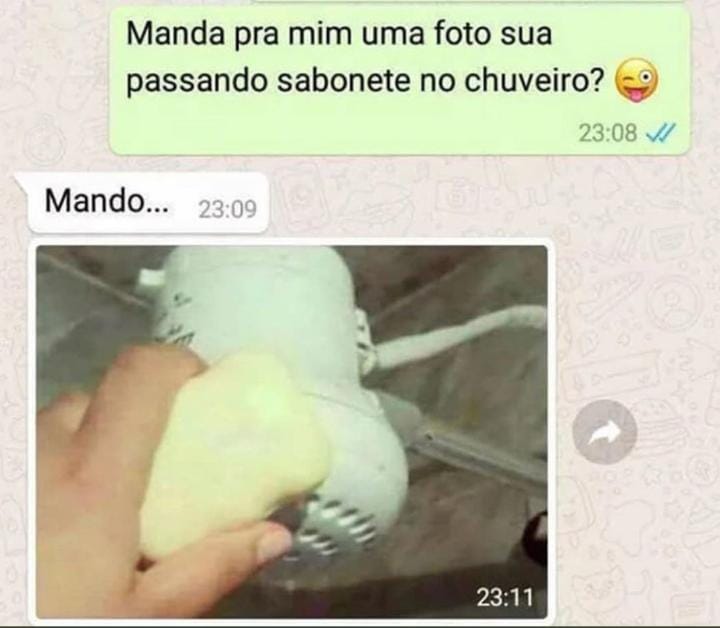 monaacida's tweet photo. Eu flertando https://t.co/dX3dbaRkPP