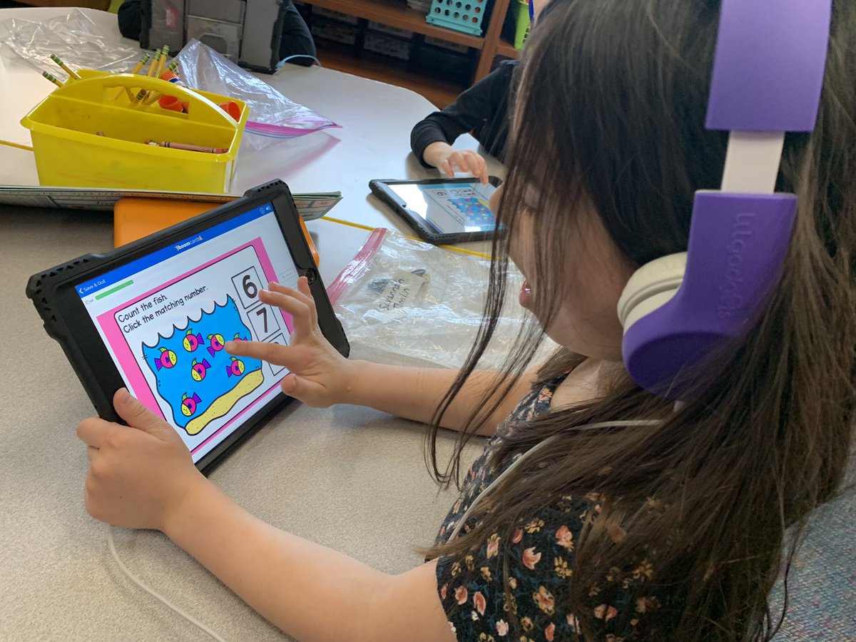 SundhInnovates's tweet photo. So fun to work on #BoomCards to help Ss get immediate feedback and practice skills #MrsHowell’sClass @stonehockerD70 #d70raptors #d70shinyapple https://t.co/w7xfTxV99G