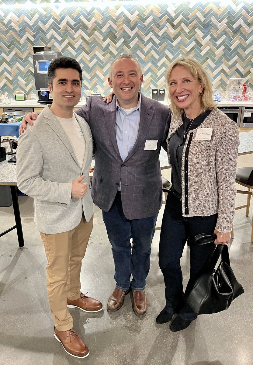 valleyfinpay's tweet photo. We were thrilled to host #ValleyFinTechPay Connect, our inaugural member meeting, in #Tempe last nigh! Thanks Zach Aron and @Deloitte for your kind support in making this event special. Thanks Bryce Deeney for a great session. Stay tuned for our next event. https://t.co/oHNYX9CHrI
