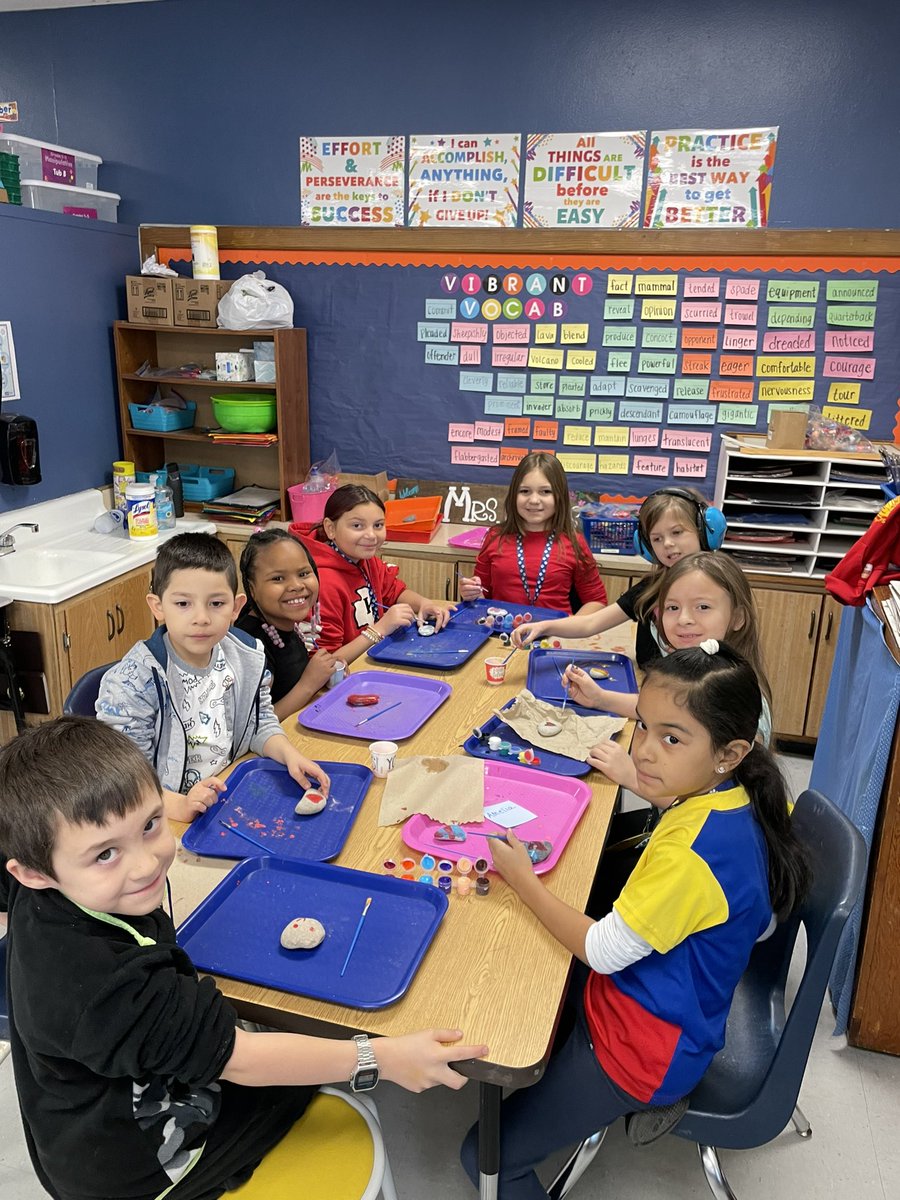 MrsBJones3rd's tweet photo. Painting rocks during iLead for our Kindness Garden! #youotttobehere https://t.co/gp7NPUp1b6