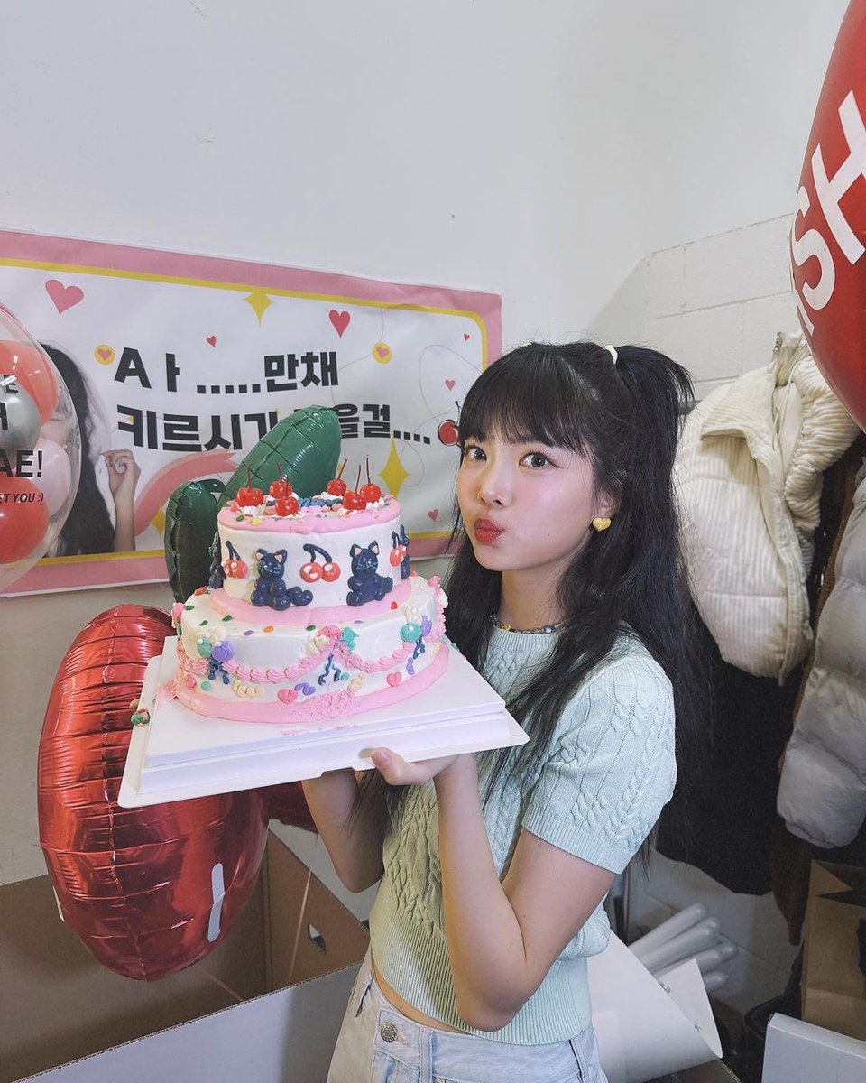 eucchae's tweet photo. getting lots of love to share, she got this cakey for the congratulates. 🎂🧸 kirsh official gave her a lots of love that she really loves it! 💭❤️‍🔥 https://t.co/wdInPtjLaj