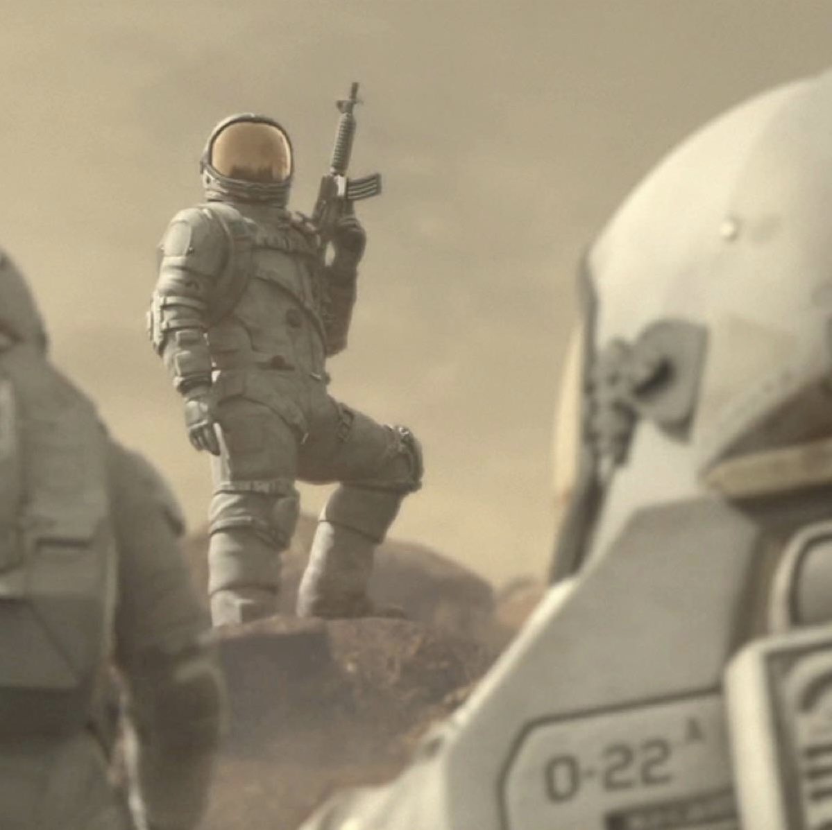 Bungie should 100% make the astronaut suits from the OG cutscene an armor set 🥲

💻: reddit.com/r/destiny2/com…