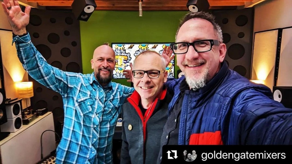 MckayGarner's tweet photo. Got to have breakfast with my homies Reto Peter and Matt Boudreau, the other two parts of our mixing and mastering collective “Golden Gate Mixers.” We were putting content together for our newsletter. Come follow us on instagram @goldengatemixers and sig… https://t.co/rlPOVfIBvK https://t.co/997zt9o3ip