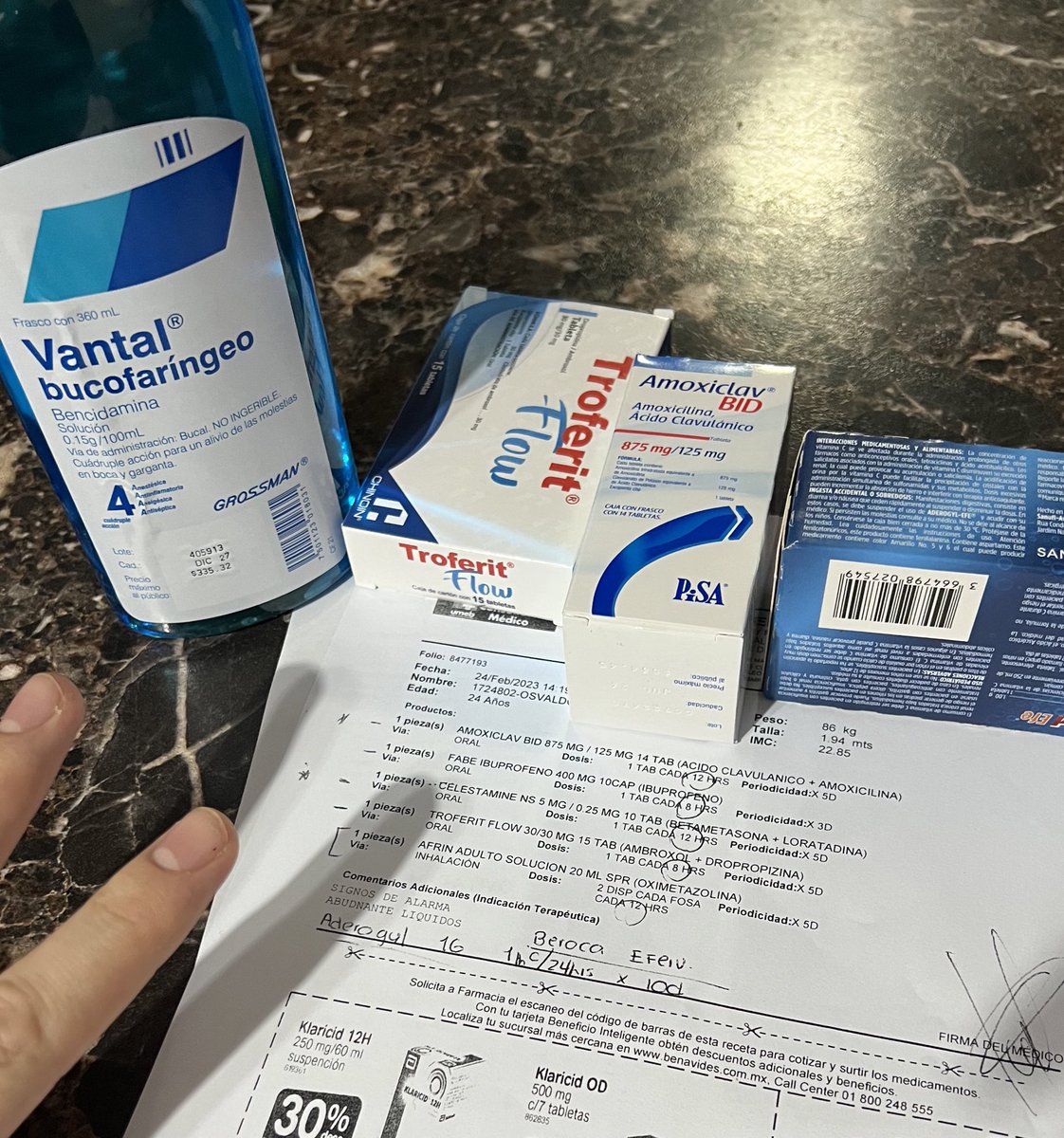 Miamor la Dra me recomendó descansar la garganta, aguántame este fin de semana y estaré como nuevo gimiendo al 100 🥲