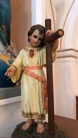 TuFielAmigo's tweet image. Amadísimo amigo fiel, te pedimos, te imploramos, te rogamos por los méritos de tu santa infancia, que bendigas, protejas y sanes a cuántos devotos tuyos compartan🔁, comenten📝, den like ❤️‍🔥 y se encomienden en esta pequeña y breve oración! 
Amén.
Divino Niño Jesús en ti confío