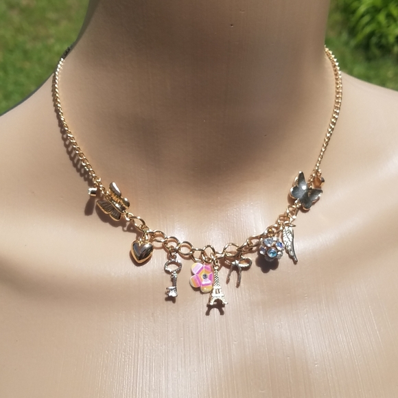 jenji813's tweet photo. So good I had to share! Check out all the items I'm loving on @Poshmarkapp from @PattiMinardi #poshmark #fashion #style #shopmycloset #nrt: https://t.co/UWcR24elNN https://t.co/GnhOGMNWi0