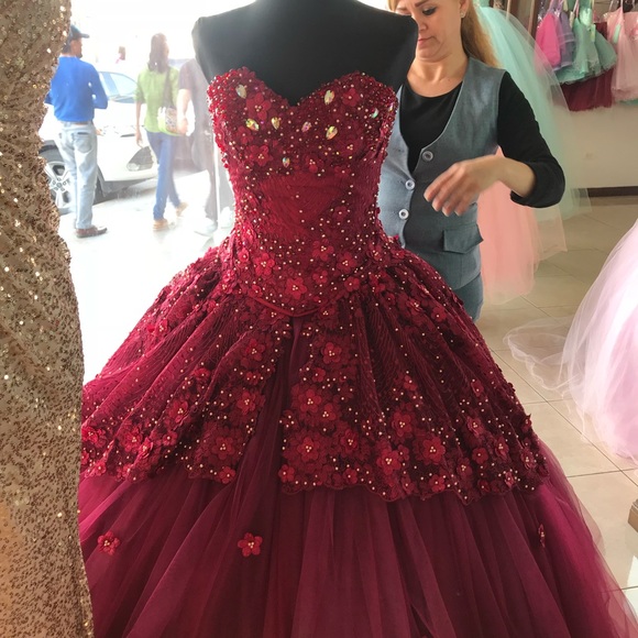 klassichic1's tweet photo. So good I had to share! Check out all the items I'm loving on @Poshmarkapp #poshmark #fashion #style #shopmycloset: https://t.co/GkQM2SlGg0 https://t.co/1BsxbtrQvG
