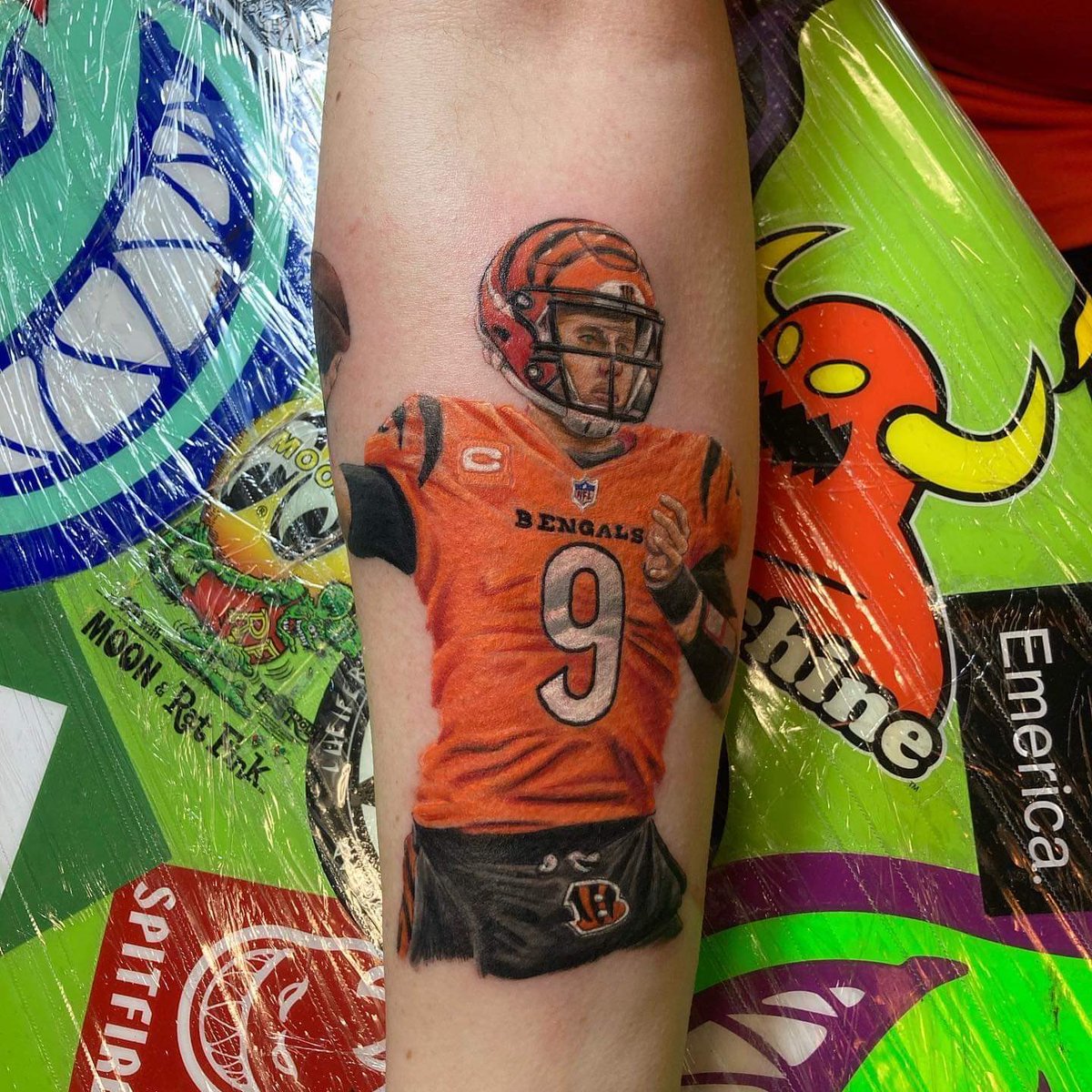 JKing0109's tweet photo. Hey @Bengals fans my tattoo was done today of @JoeyB courtesy of The Iron Pen Nasty AF https://t.co/5iub5g6FUJ