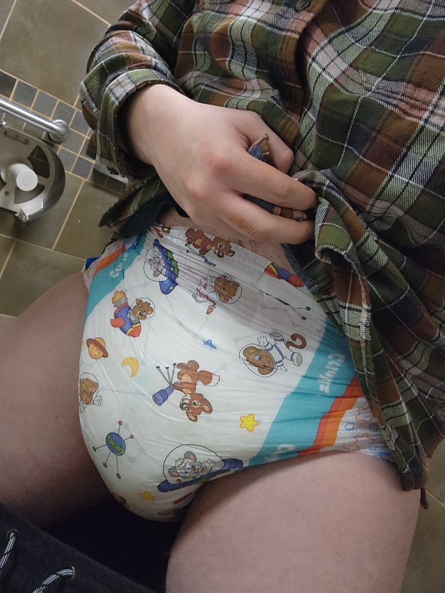 PaddedJava's tweet image. Gas station diaper check