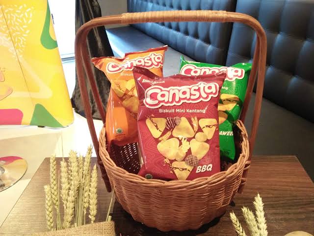uthiekusuma's tweet photo. Pengen banget makan ini. Kenapa ga jual canasta lagi? @indofood https://t.co/M5gtAyayP1