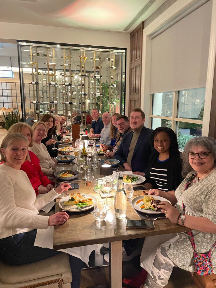 Liz Moorse tweet media