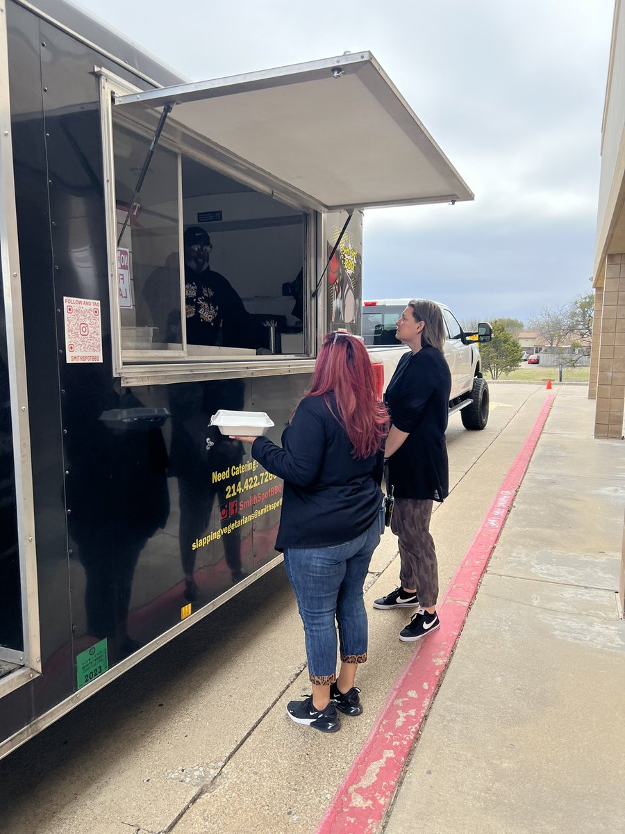 GAEC_Phoenix's tweet image. @smithspotbbq  Thanks so much for providing the stuffed potatoes and first class service for the Annual GAEC African American History Month Luncheon. It was spot on!!