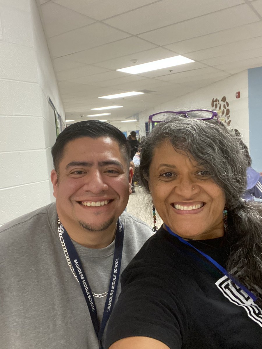 teacherdone31's tweet image. Happy Friday!! Subbed at Saunders Middle School! #blackhistorymonth2023 #recognizingaRichHistory🖤#stepteam🔥 #CounselorFlores #FromMPHStoPWCS #stilltakingcareofKids🥰