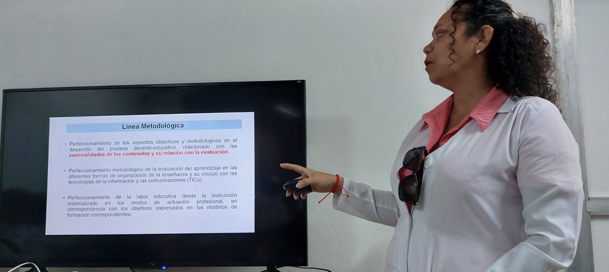 Mercede38909244's tweet photo. Recordamos el Grito de Baire en el reinicio de las luchas independentistas, haciendo ciencia desde  nuestras trincheras académicas.
#facultad2
#UCM_SC
#JuntarYVencer
#MejorEsPosible
@PartidoPCC 
@UJCdeCuba 
@PresidenciaCuba https://t.co/Q6VVsbDNqJ