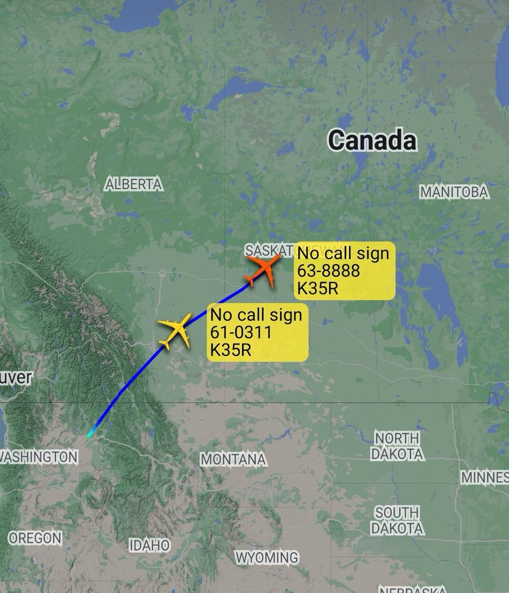 is_keelu's tweet photo. USAF
Boeing KC-135R Stratotanker 

63-8888 #AE023C
61-0311 #AE04EB https://t.co/bJNmJrLLc3