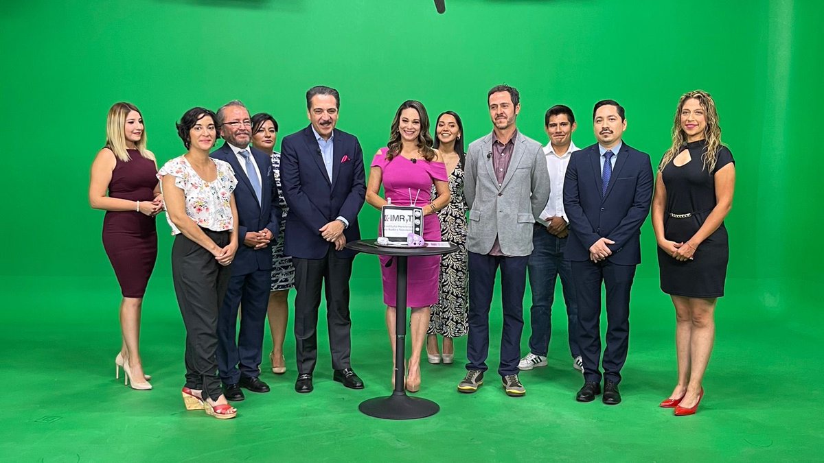 judithgradilla's tweet photo. Así festejamos nuestro primer aniversario de la segunda edición de noticias IMRyT con invitados de lujo y con todo el equipo maravilloso del ⁦@IMRyTv_Morelos⁩ https://t.co/wA00TjzajK